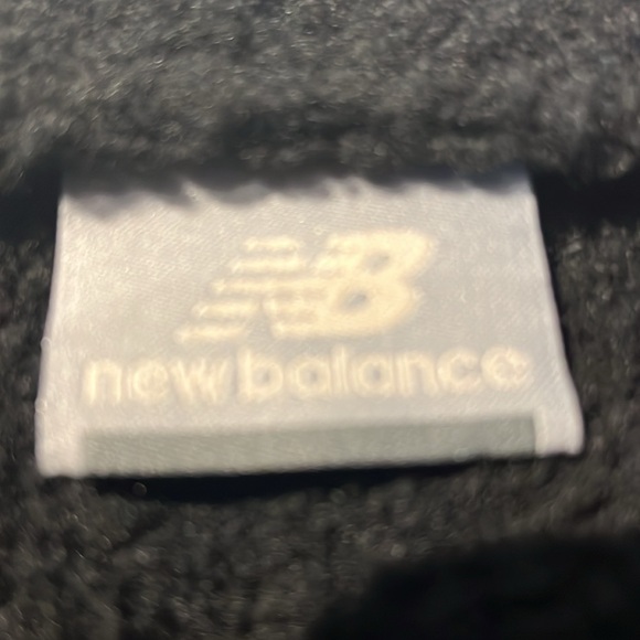 Women’s New Balance Sued Jacket Size S Black - Picture 4 of 14